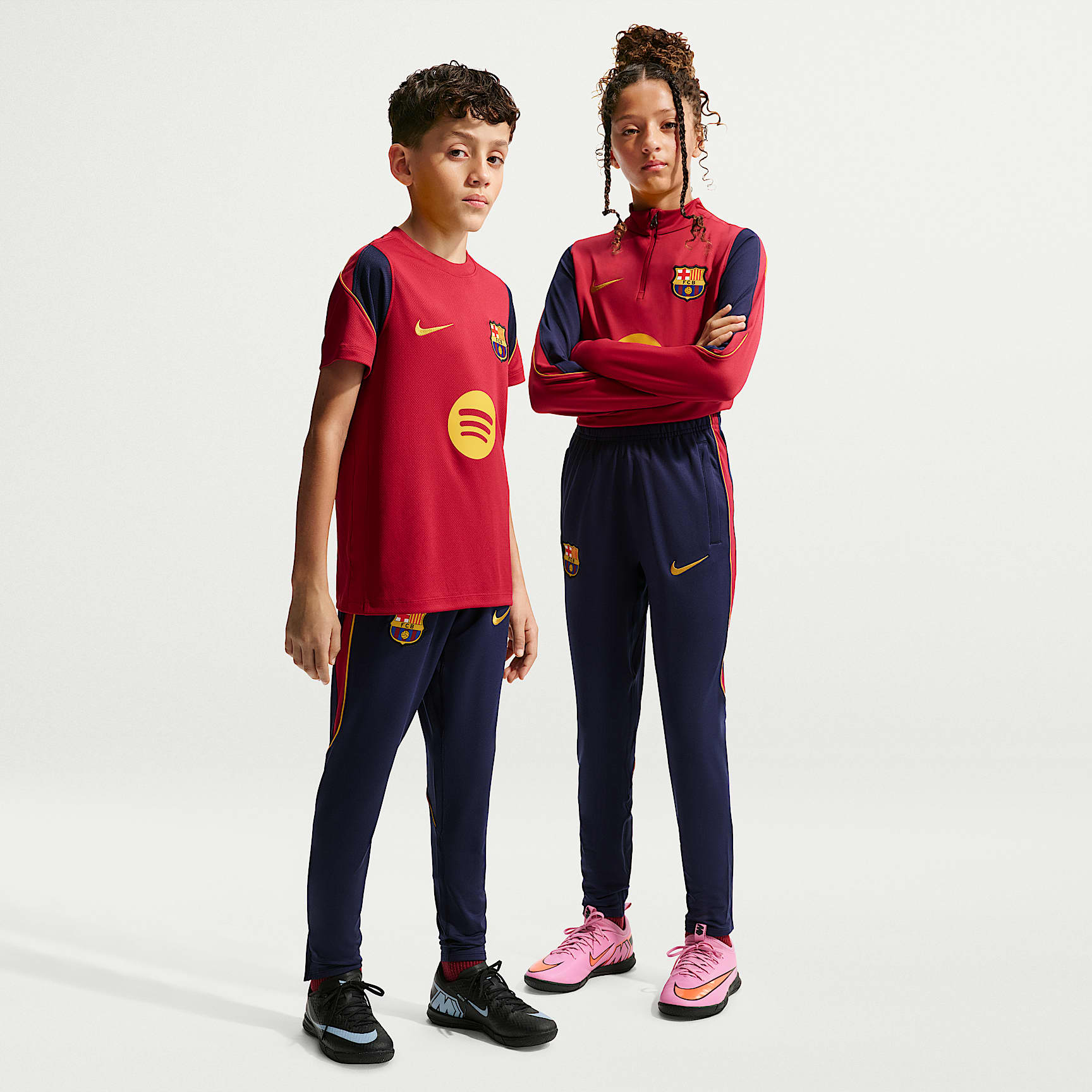 NIKE FC Barcelona ジャージ XS 122-128cm kids F.C. Barcelona Strike Older Kids' Nike Dri-FIT Football Knit Pants